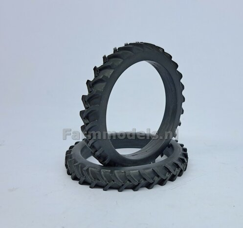 &Oslash; 65.7 mm x 9.2 mm:  2x CULTUUR BANDEN ZONDER VELGEN 1:32  