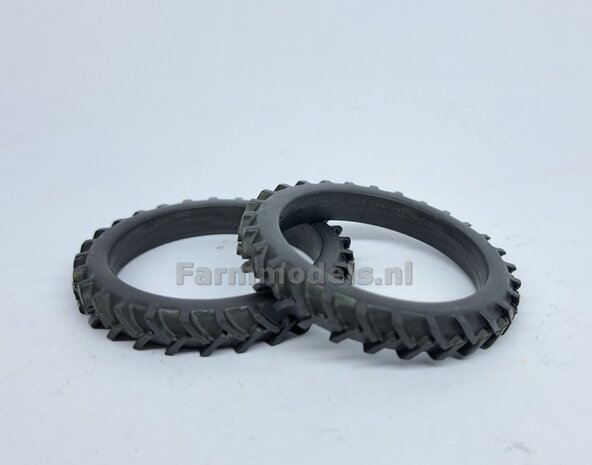 &Oslash; 65.7 mm x 9.2 mm:  2x CULTUUR BANDEN ZONDER VELGEN 1:32  