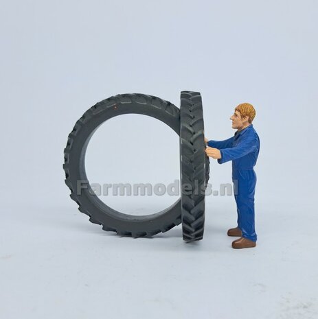 &Oslash; 65.7 mm x 9.2 mm:  2x CULTUUR BANDEN ZONDER VELGEN 1:32  
