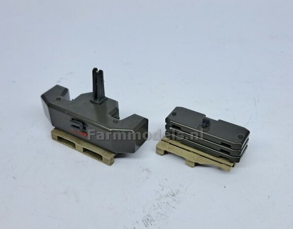 Frontgewicht met 3 losse gewichtplaten, origineel item Claas Xerion 4000 Weise Toys  1:32