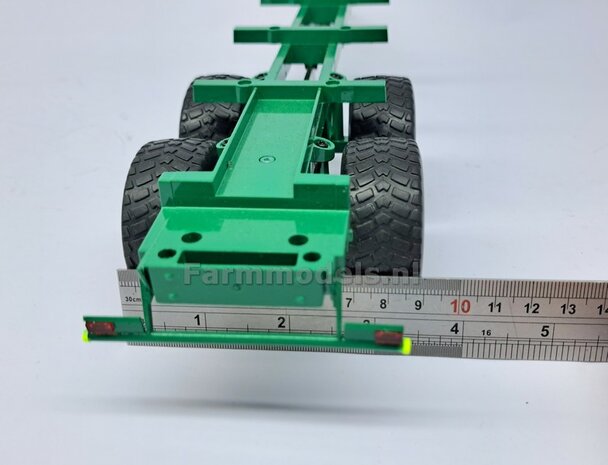 KOMPLEET (Tebbe) Tandemasser CHASSIS met 1x stuuras, dissel, aftakas, verlichtting etc, perfect als basis voor je zelfbouw chassis 1:32                  