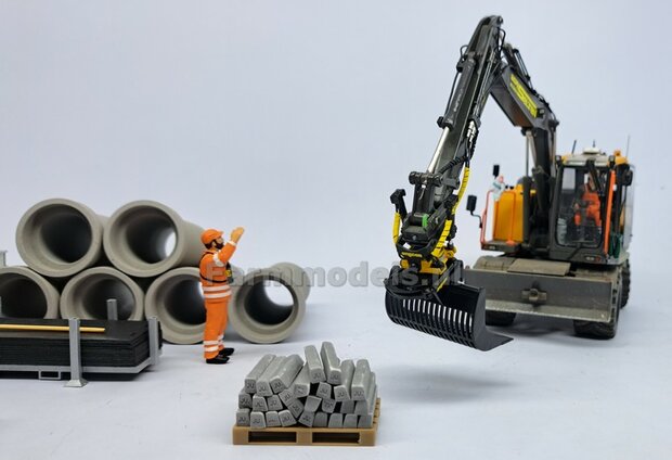 BOUWKIT: Engcon EC219 Draaikantelstuk met gripper S60 Koppeling naar S60 koppeling. Materiaal: RESIN BLANK geleverd 1:32 
