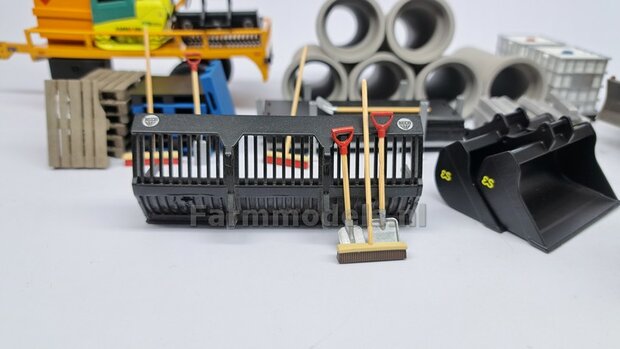 Puinriek 43.9 mm breed ZWART MATT gespoten t.b.v. S60 KOPPELING (o.a. Engcon draaikantelstuk met S60 koppeling, Volvo EWR150 &amp; Atlas  160W mobiele kranen van AT) 1:32  