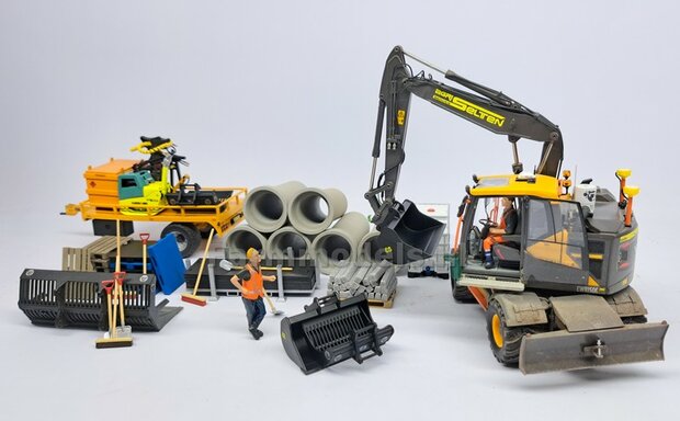 Slotenbak 56.5 mm breed  ZWART MATT gespoten t.b.v. S60 KOPPELING (o.a. Engcon draaikantelstuk met S60 koppeling, Volvo EWR150 &amp; Atlas  160W mobiele kranen van AT) 1:32  