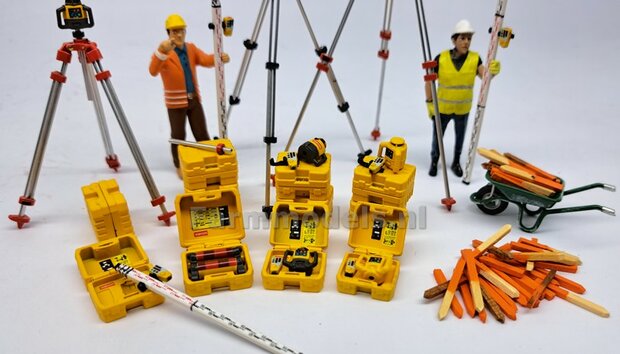 BAAK/ MEETLAT   POLYSTYREEN STRIPS BLANK geleverd +  Pr&eacute;-Cut Decal stickerset  Farmmodels  1:32                