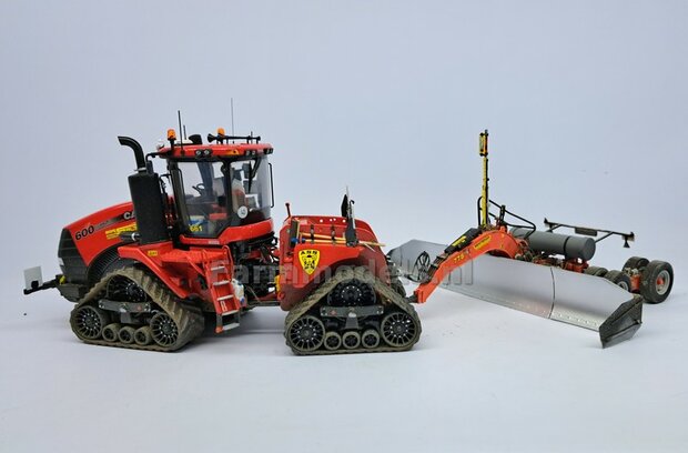 TOPCON KOFFER t.b.v. plaatsing 2x Topcon LS-B200 Machine Ontvangers RESIN onderdelen BLANK geleverd +  Pr&eacute;-Cut Decal stickerset   Farmmodels  1:32                