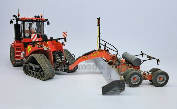 TOPCON KOFFER t.b.v. plaatsing 2x Topcon LS-B200 Machine Ontvangers RESIN onderdelen TOPCON GEEL Gespoten geleverd +  Pr&eacute;-Cut Decal stickerset   Farmmodels  1:32                
