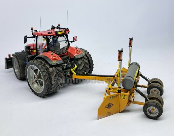 TOPCON KOFFER t.b.v. plaatsing 2x Topcon LS-B200 Machine Ontvangers RESIN onderdelen TOPCON GEEL Gespoten geleverd +  Pr&eacute;-Cut Decal stickerset   Farmmodels  1:32                