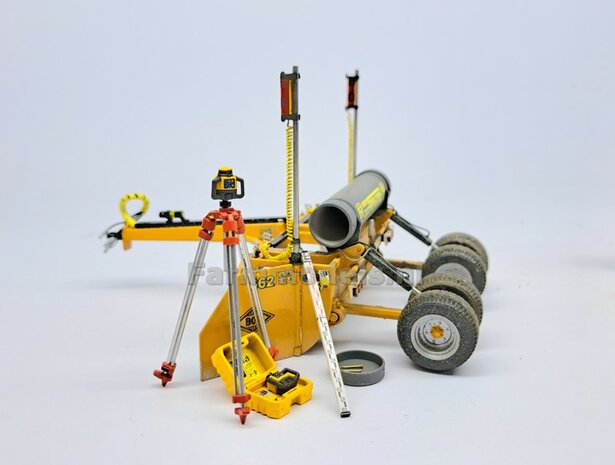 2x TOPCON LS-B200 Machine Ontvanger + gele stroomdraad t.b.v. montage op &Oslash;2mm pijp  RESIN onderdelen BLANK geleverd +  Pr&eacute;-Cut Decal stickerset   1:32                