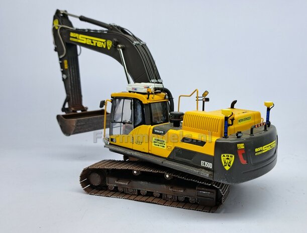 3x TRIMBLE logo&#039;s BLAUW ZILVER/ ZWART, Geschikt voor &quot;Omwikkelen&quot; PIJP &Oslash; 2.4mm   1:32  Farmmodels.nl