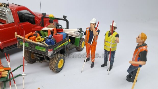 6x JALON STOKKEN ROOD/ WIT/ ROOD/ WIT met &quot;stalen&quot; punt  &Oslash; 1mm x 65mm (1:1 = 2.10 mtr) Handgemaakt 1:32  