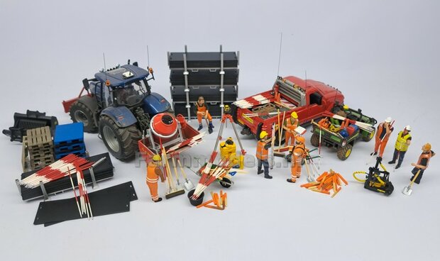 10x PIKET PAALTJES HOUT/ ORANJE met aangescherpte punt  Handgemaakt 1:32  