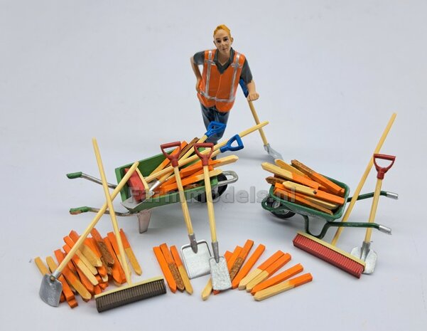 10x PIKET PAALTJES HOUT/ ORANJE met aangescherpte punt  Handgemaakt 1:32  
