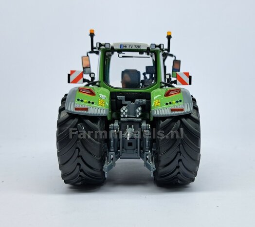 &Oslash; 67.7 x 31.2 mm: FENDT 728: 2x Vredestein Banden met RESIN velgen FENDT TERRA RED Gespoten geleverd  1:32   Farmmodels Premium Line Series 