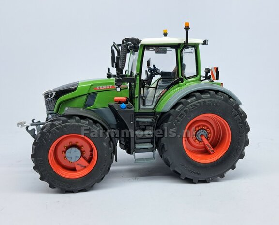 &Oslash; 67.7 x 31.2 mm: FENDT 728: 2x Vredestein Banden met RESIN velgen FENDT TERRA RED Gespoten geleverd  1:32   Farmmodels Premium Line Series 