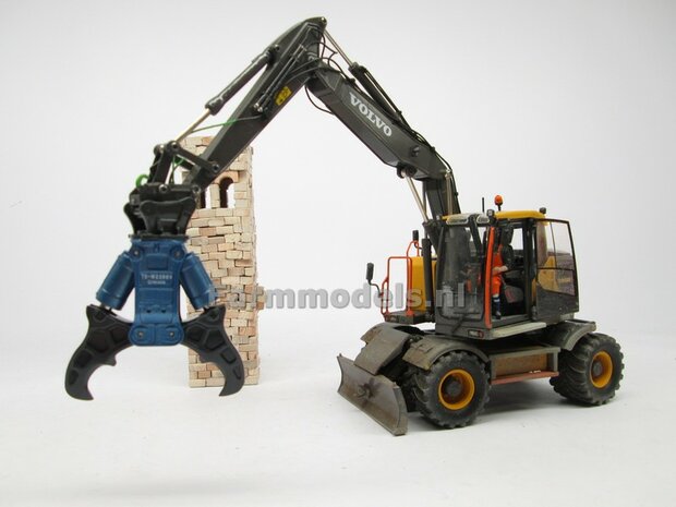 BOUWKIT: Crusher BLAUW/ GRIJS OKADA TS W2200V inclusief SNELWISSELKOP S6/ S60 RESIN, BLANK Geleverd 1:32