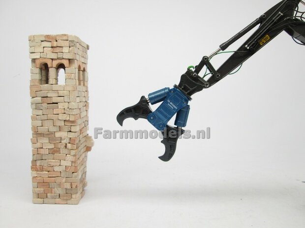 BOUWKIT: Crusher BLAUW/ GRIJS OKADA TS W2200V inclusief SNELWISSELKOP S70 RESIN, BLANK Geleverd 1:32