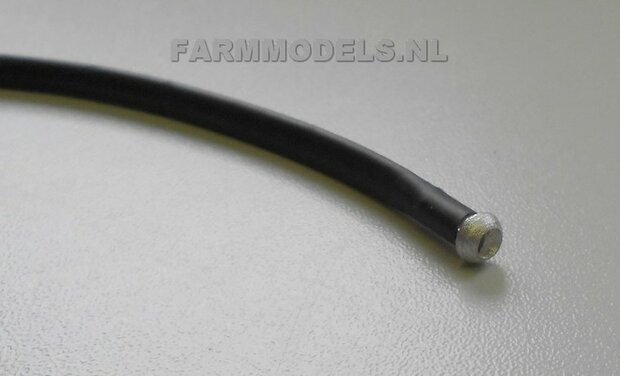 &Oslash; 3.2 tot 4 mm x 500 cm ZWART Sleepslang Mest slang / leiding