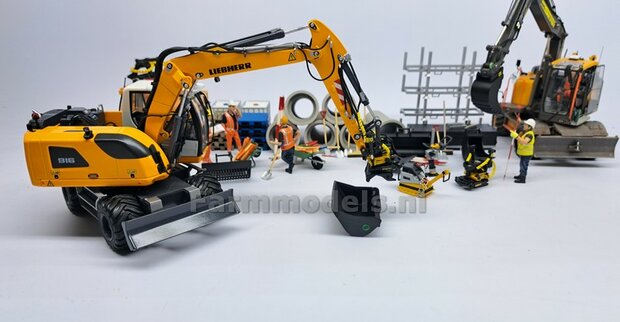 Slotenbak 56.5 mm breed RESIN Blank geleverd t.b.v. CW30 KOPPELING (o.a. Engcon draaikantelstuk met CW30 koppeling) 1:32  