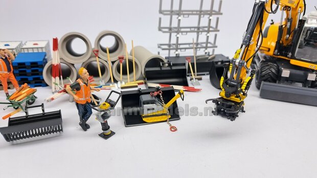 Slotenbak 56.5 mm breed RESIN Blank geleverd t.b.v. CW30 KOPPELING (o.a. Engcon draaikantelstuk met CW30 koppeling) 1:32  