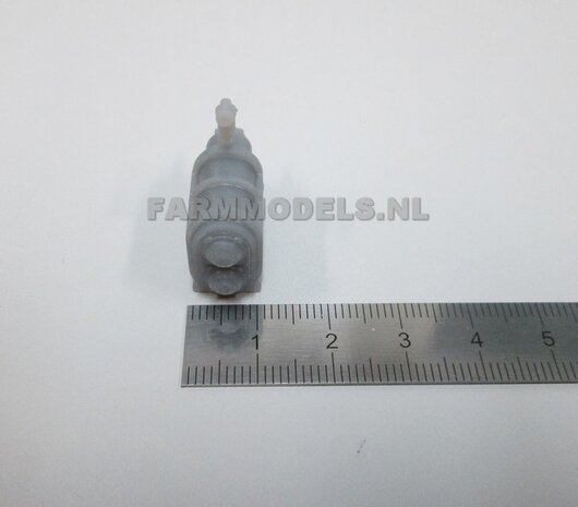 Verdringerpomp, Vogelsang mest pomp Materiaal Resin (VMR) ROOD gespoten geleverd 1:32  