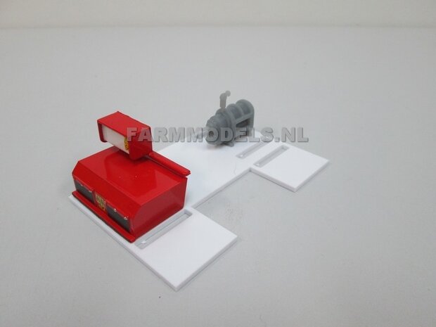 Verdringerpomp, Vogelsang mest pomp Materiaal Resin (VMR) ROOD gespoten geleverd 1:32  