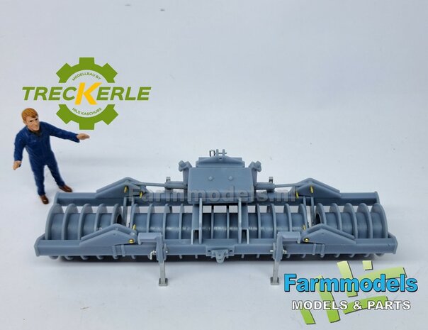 BOUWKIT:  HOLARAS STEGO 485 Kuilverdichter. Materiaal RESIN BLANK Geleverd, incl. Pr&eacute;-cut Decals, hydrauliekleidingen &amp; koppelingen + verlichting  + pennen 1:32  Treckerle