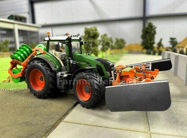 BOUWKIT:  HOLARAS STEGO 485 Kuilverdichter. Mat.: Resin OP KLEUR Gespoten geleverd, incl. Pr&eacute;-cut Decals, hydrauliekleidingen &amp; koppelingen + verlichting  + pennen 1:32  Treckerle