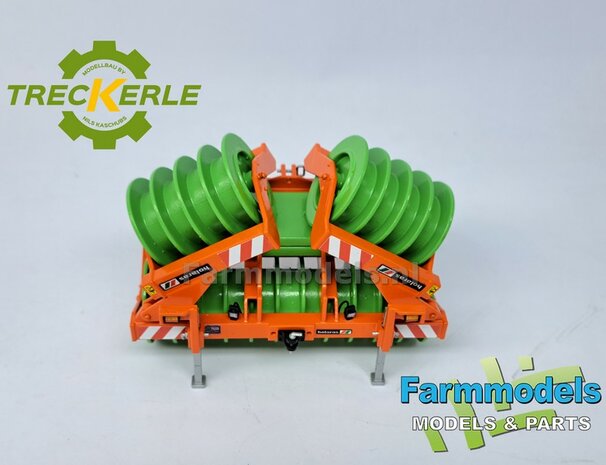 BOUWKIT:  HOLARAS STEGO 485 Kuilverdichter. Mat.: Resin OP KLEUR Gespoten geleverd, incl. Pr&eacute;-cut Decals, hydrauliekleidingen &amp; koppelingen + verlichting  + pennen 1:32  Treckerle