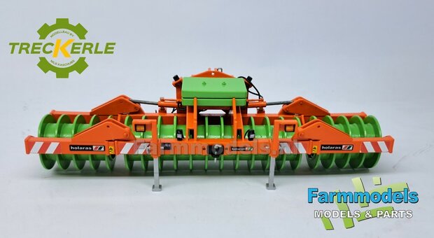BOUWKIT:  HOLARAS STEGO 485 Kuilverdichter. Mat.: Resin OP KLEUR Gespoten geleverd, incl. Pr&eacute;-cut Decals, hydrauliekleidingen &amp; koppelingen + verlichting  + pennen 1:32  Treckerle