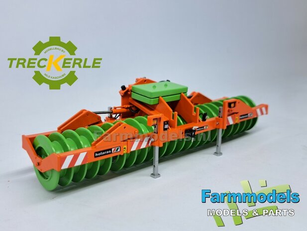 BOUWKIT:  HOLARAS STEGO 485 Kuilverdichter. Mat.: Resin OP KLEUR Gespoten geleverd, incl. Pr&eacute;-cut Decals, hydrauliekleidingen &amp; koppelingen + verlichting  + pennen 1:32  Treckerle
