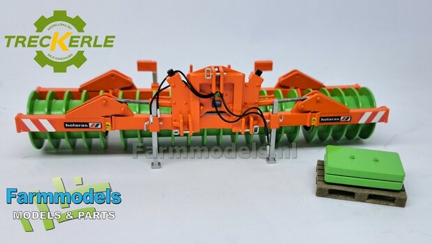 BOUWKIT:  HOLARAS STEGO 485 Kuilverdichter. Mat.: Resin OP KLEUR Gespoten geleverd, incl. Pr&eacute;-cut Decals, hydrauliekleidingen &amp; koppelingen + verlichting  + pennen 1:32  Treckerle
