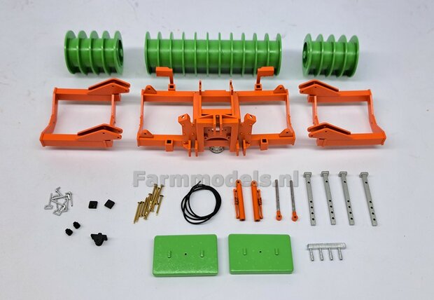 BOUWKIT:  HOLARAS STEGO 485 Kuilverdichter. Mat.: Resin OP KLEUR Gespoten geleverd, incl. Pr&eacute;-cut Decals, hydrauliekleidingen &amp; koppelingen + verlichting  + pennen 1:32  Treckerle