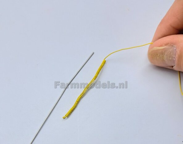 &Oslash; 0.5mm x 500 cm: LUCHTLEIDINGEN GEEL  1:32
