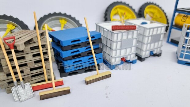 BOUWKIT: STEENKRUIWAGEN Materiaal Resin, GEEL  en ZWART MATT Gespoten geleverd 1:32