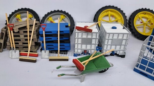 BOUWKIT: KRUIWAGEN (STAL/ GROENAFVAL) 160 liter Materiaal RESIN BLANK geleverd 1:32