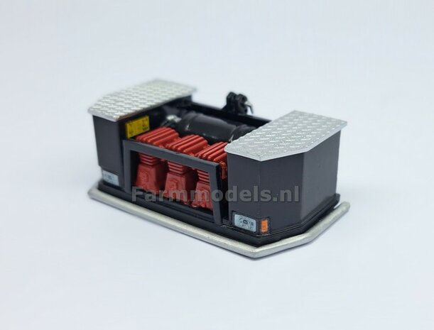 BOUWKIT: FRONTBUMPER met 3x COMPRESSOR, DRUKVAT en OPBERGKISTEN 3-Punts aansluiting  Materiaal: RESIN BLANK Geleverd  1:32  