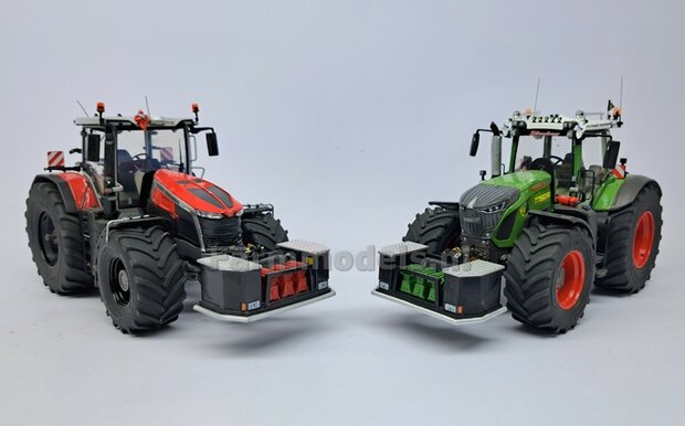 BOUWKIT: FRONTBUMPER met 3x COMPRESSOR, DRUKVAT en OPBERGKISTEN 3-Punts aansluiting  Materiaal: Resin ZWART ROOD ALUMINIUM Gespoten geleverd 1:32  