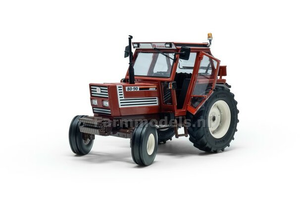 FIAT 80-90 comfort cab 2WD  Limited Edition 500 stuks  1:32 ROS 302419  SNEL LEVERBAAR/ EXPECTED SOON