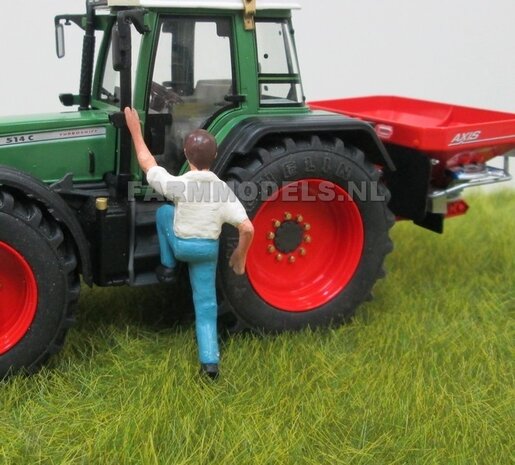 044. Voorbeeld foto&#039;s brede bandenset Fendt 724 Gen II rondom lage druk banden 1:32