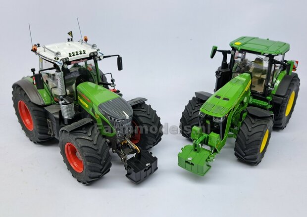  (JD) FRONTGEWICHT 1500 kg  3-Punts aansluiting  Materiaal: Resin JOHN DEERE 7310R GROEN Gespoten geleverd  1:32  