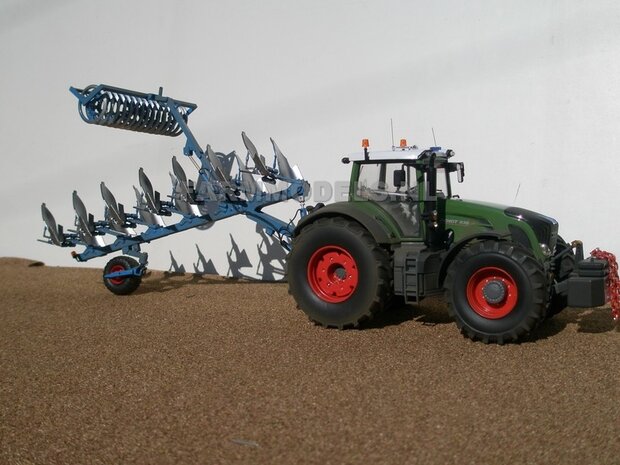 335. Fendt ploegen met Lemken 7 schaar met vorenpakker