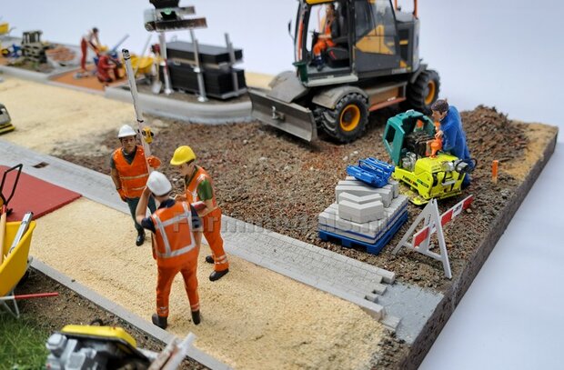 Voorbeeld foto&#039;s mini diorama Stratemakers en grondverzet