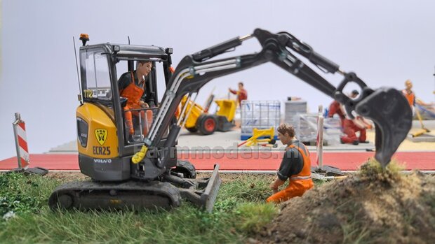 Voorbeeld foto&#039;s mini diorama Stratemakers en grondverzet
