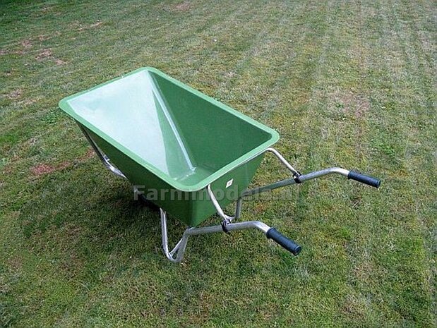 BOUWKIT: KRUIWAGEN (STAL/ GROENAFVAL) 160 liter  Mat. Resin, GROEN MATT/ ZWART MATT/ ALUMINIUM GLANS Gespoten met GROEN Geschilderde HANDVATEN geleverd 1:32