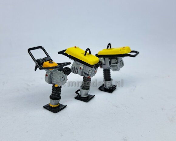 SLEUVENSTAMPER Universeel Materiaal RESIN BLANK Geleverd 1:32
