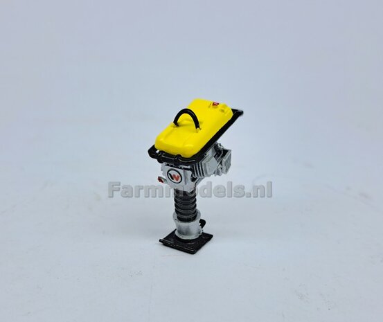 BOUWKIT: WACKER NEUSON SLEUVENSTAMPER  Materiaal RESIN BLANK Geleverd  + WACKER NEUSON Pr&eacute;-Cut Decal stickerset  1:32