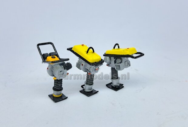 WACKER NEUSON SLEUVENSTAMPER  Materiaal Resin OP KLEUREN Gespoten + Handmatig geschilderd Geleverd  + WACKER NEUSON Pr&eacute;-Cut Decal stickerset  1:32