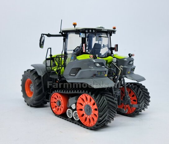 &Oslash; 54.8 x 25.8 mm: CLAAS 960 TT: 2x Michelin Axiobib2 Banden + Resin Velgen CLAAS ORANJE Gespoten 1:32 Farmmodels Premium Line Series 