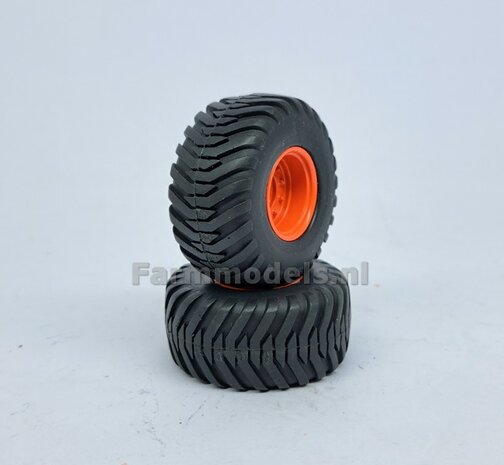 &Oslash; 42.2 mm: CLAAS CARAT 160T: 2x Trelleborg Banden &quot;NORMAL&quot;  met Resin Velgen CLAAS ORANJE Gespoten geleverd  1:32   Farmmodels Custom Line Series  